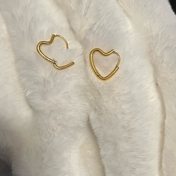 18k Gold Plated Heart Hoops - Picture 4 of 6